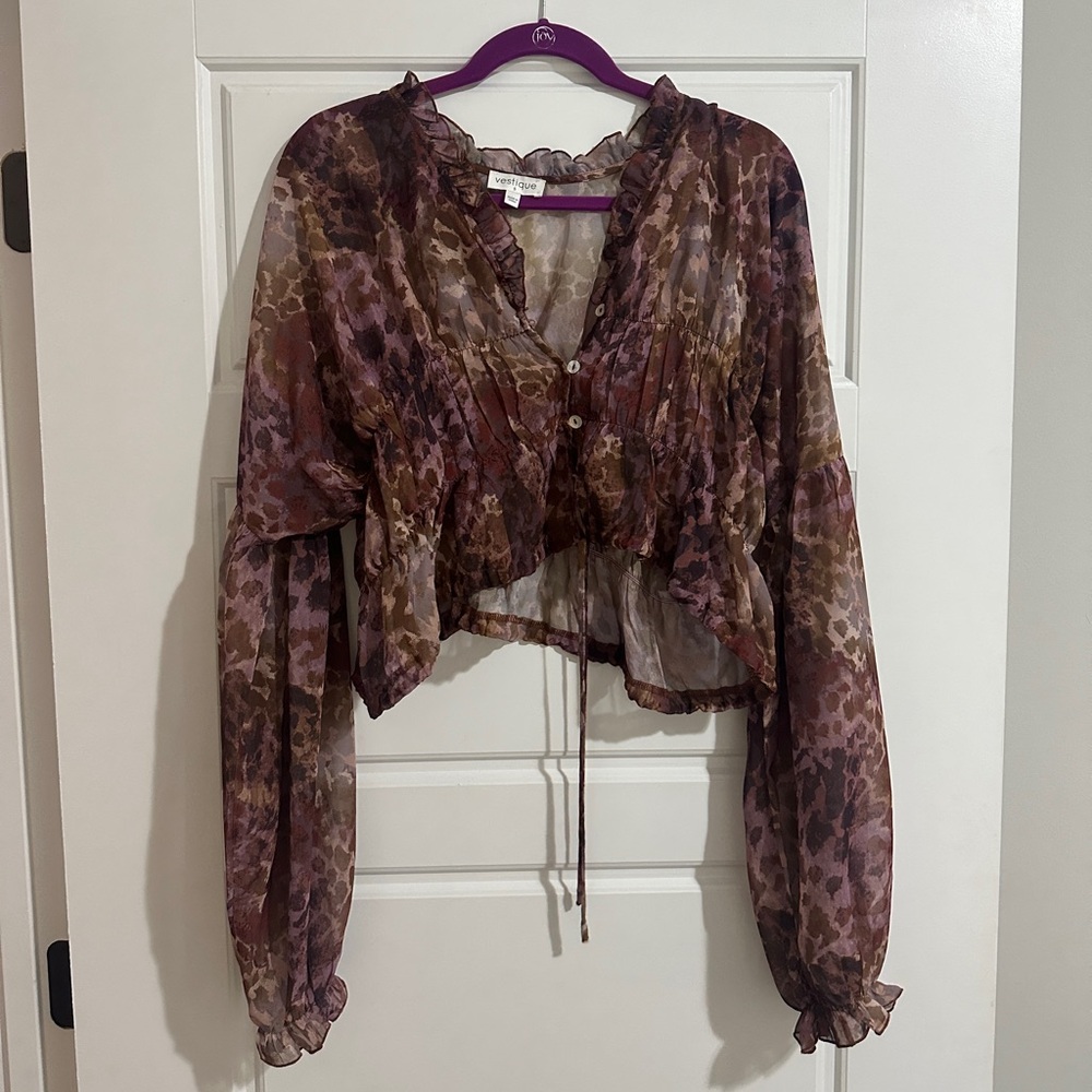 Vestique Sheer Leopard Ruffled Top
